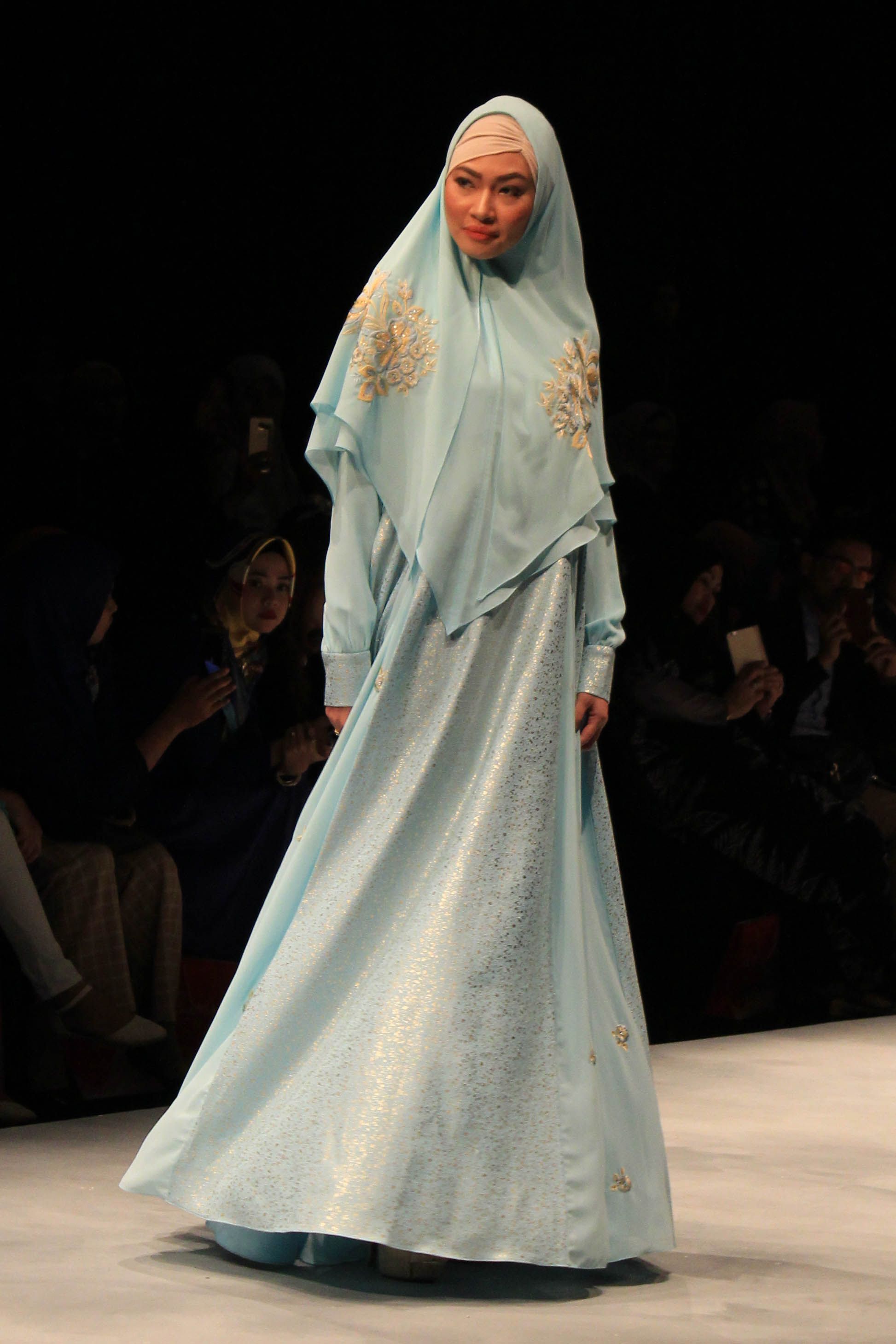 tren-fashion-hijab-popbela-darabirra-370c26b332ea72579d01c2584c043747.JPG