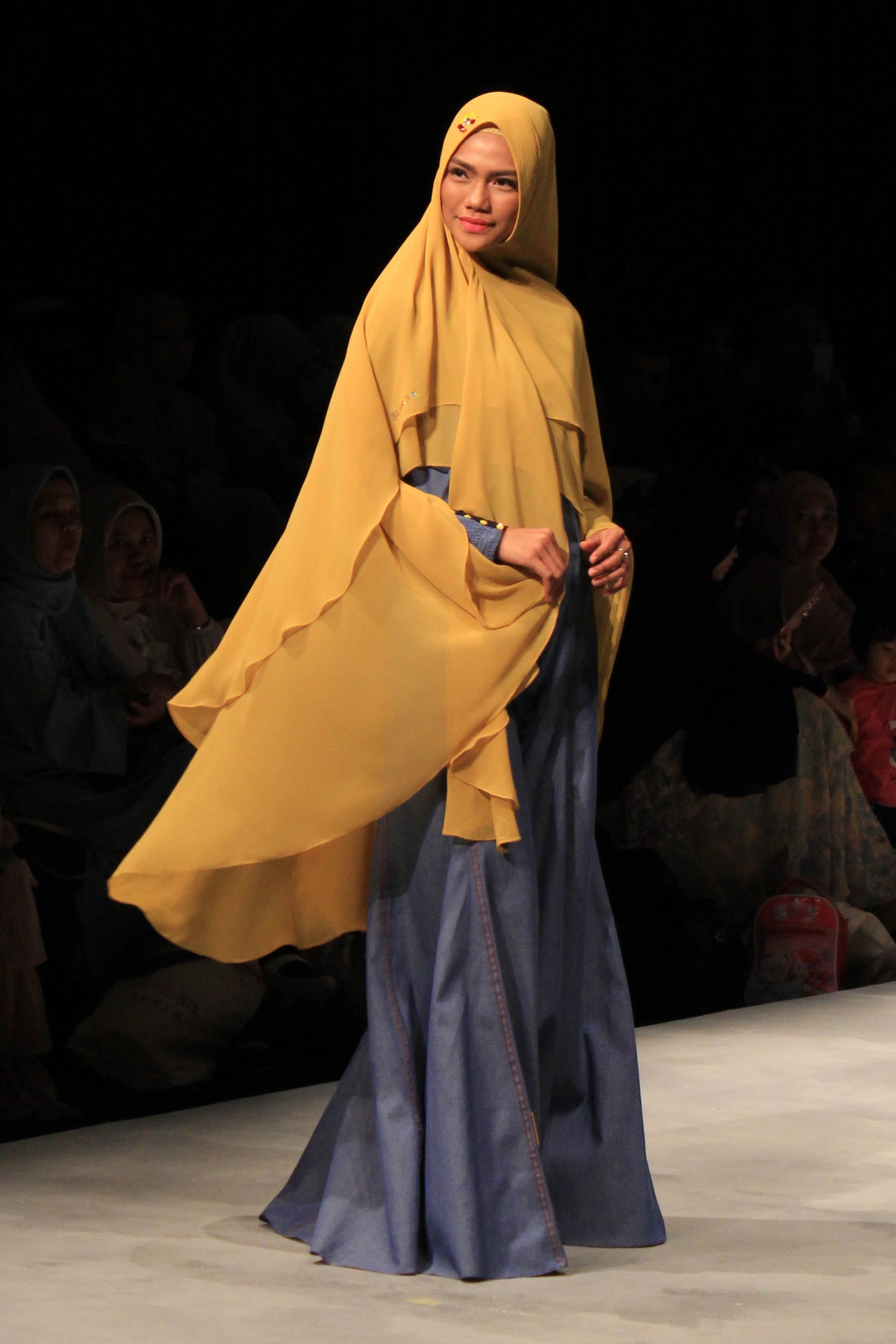 tren-fashion-hijab-popbela-sisesa-56add1dbc2f610e575302408a8645043.JPG
