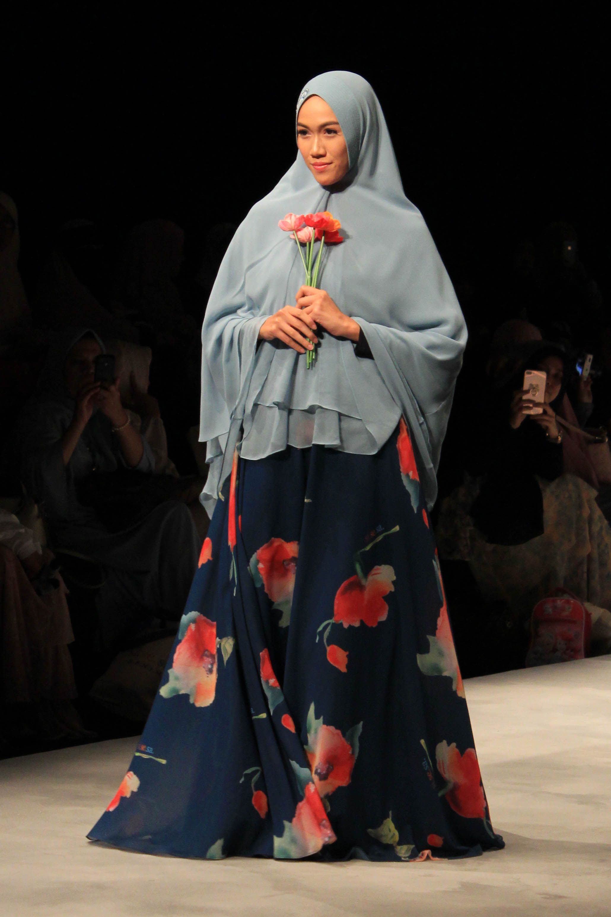 trend-fashion-hijab-floral-sisesa-0fbc86b60446970ae6972a43492557d5.JPG