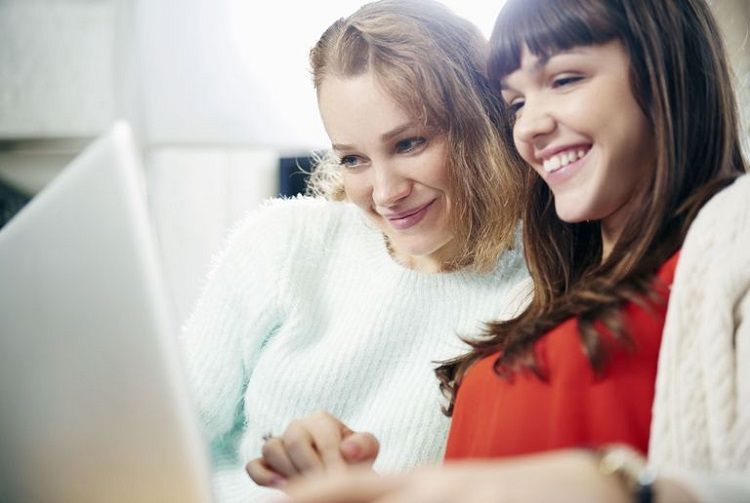 two-young-women-looking-at-laptop-542717485-57bc51d03df78c8763db727d-0b2db4306eeb36ace9fa4949c2392a7a.jpg