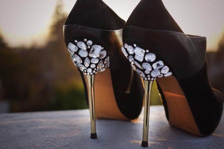 DIY: Jewels on Your Heels! 