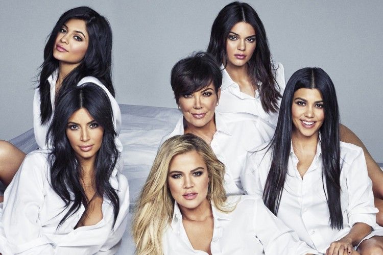 Terungkap! 9 Rahasia Tubuh Curve Seperti Kardashians Family