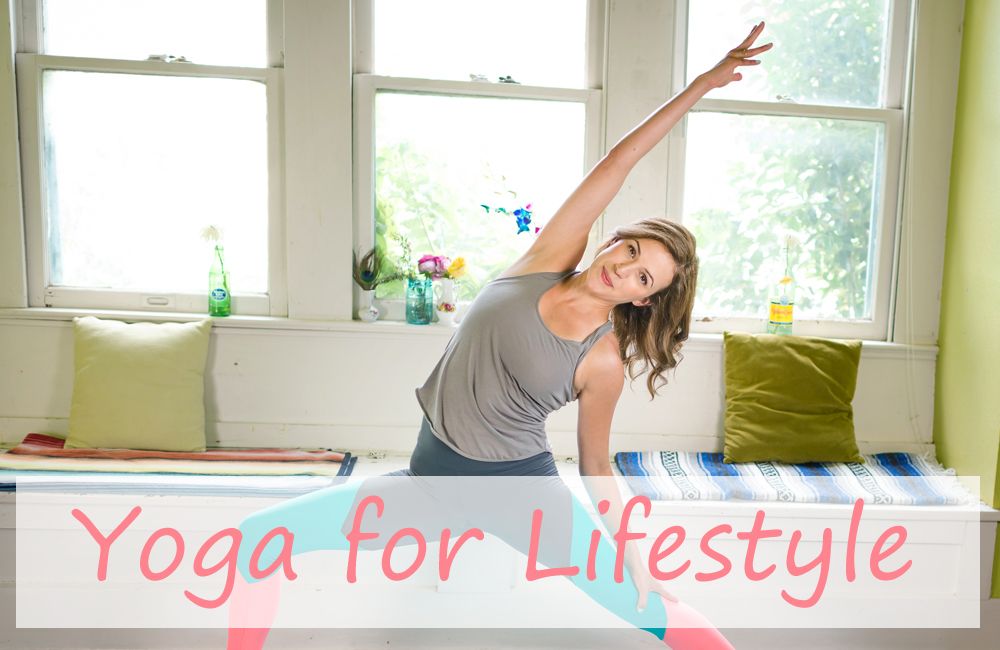 Hidup Sehat dengan Yoga Bersama Si Cantik Adriene Louise