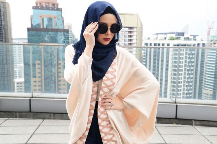 Tips Mencuci Hijab Katun Agar Awet dan Warna Tidak Cepat Pudar