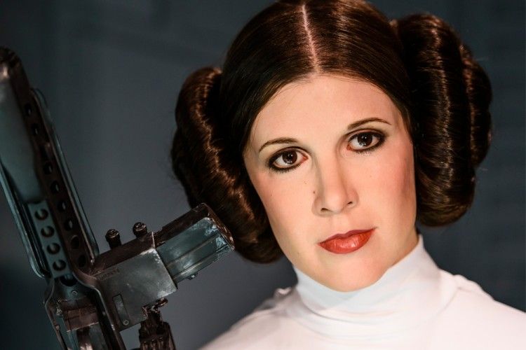 Let's Join The Light Side! Maksimalkan Penampilanmu dengan Inspirasi Makeup ala Princess Leia Ini