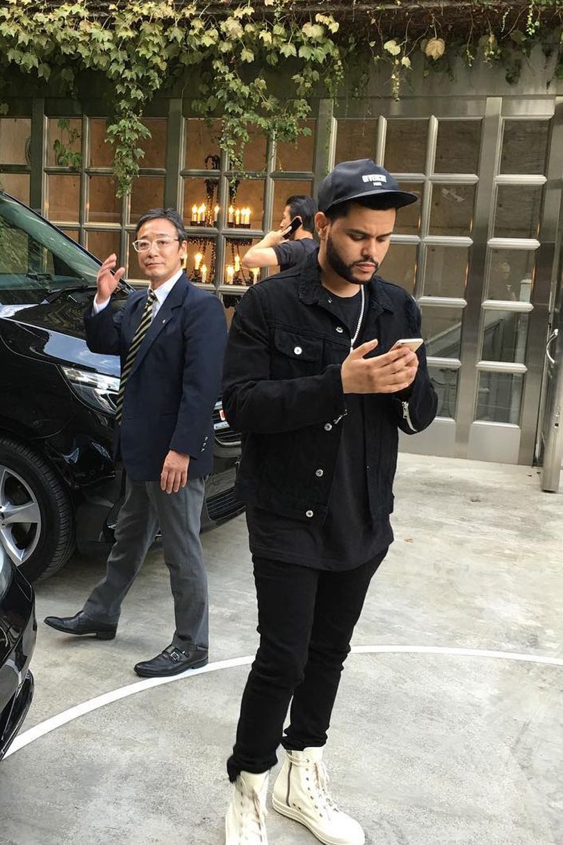 This is proof that The Weeknd's appearance is still cool even though his iconic hair is cut 
