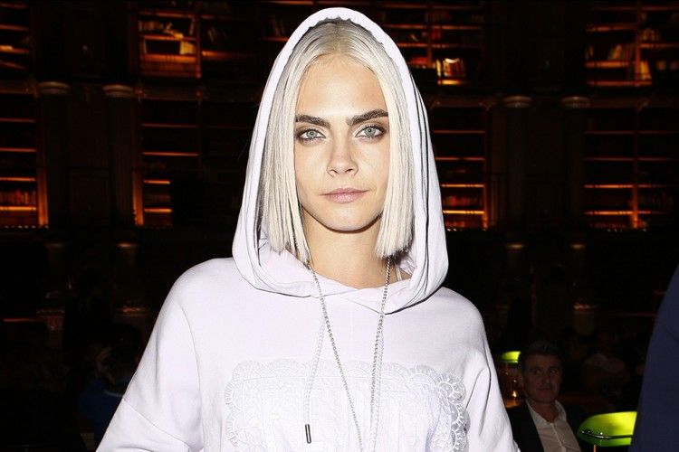 Debut Cara Delevingne Sebagai Penulis Novel