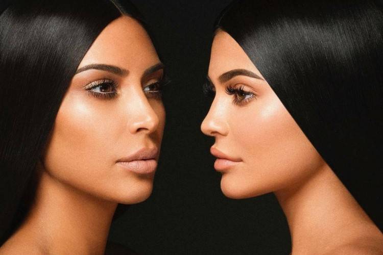 Kylie Jenner Gandeng Sang Kakak, Kim Kardashian untuk Koleksi Lipstik Terbarunya