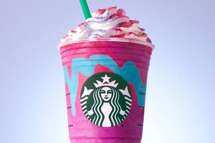 Barista Ini Justru Berharap Konsumen Tidak Memesan Minuman Cantik dari Starbucks