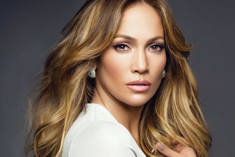 Patut Dibaca! Inilah 5 Kebiasaan yang Dilakukan Jennifer Lopez agar Selalu Awet Muda