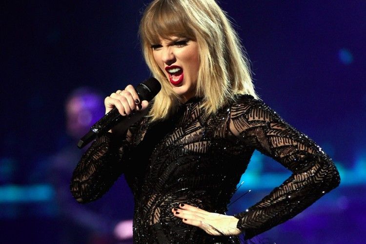Ini Penyanyi Cewek yang Pernah Konflik dengan Taylor Swift