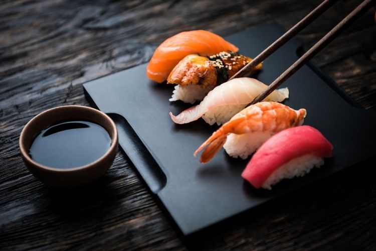 Yaampun, Ternyata Cara Kita Memakan Sushi Selama Ini Salah!