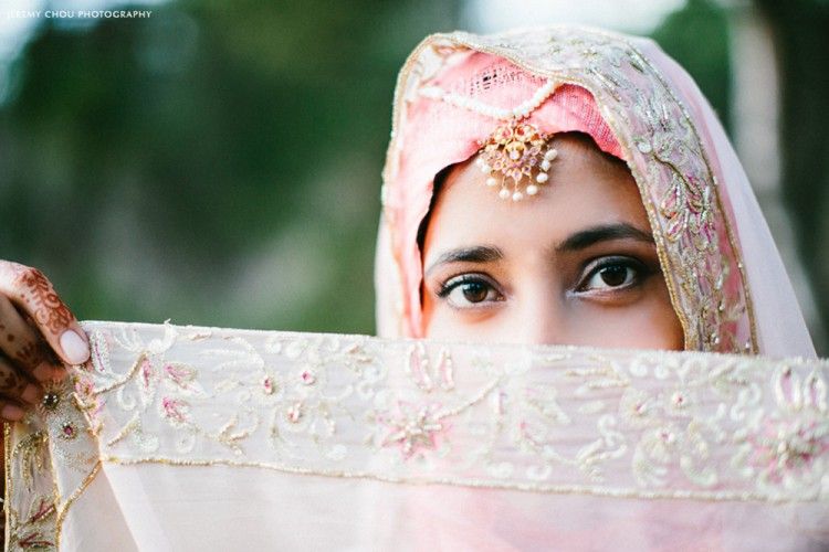 Penulis Ini Klaim Buku Panduan Seksnya 'Halal' untuk Wanita Muslim