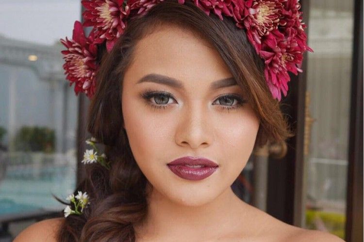 5 Pilihan Warna Lipstik yang Cocok untuk Kulit Sawo Matang