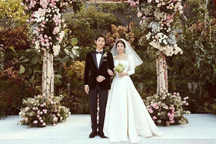 Lebih Anggun dan Simpel, Begini Makeup Song Hye Kyo Saat Pernikahan