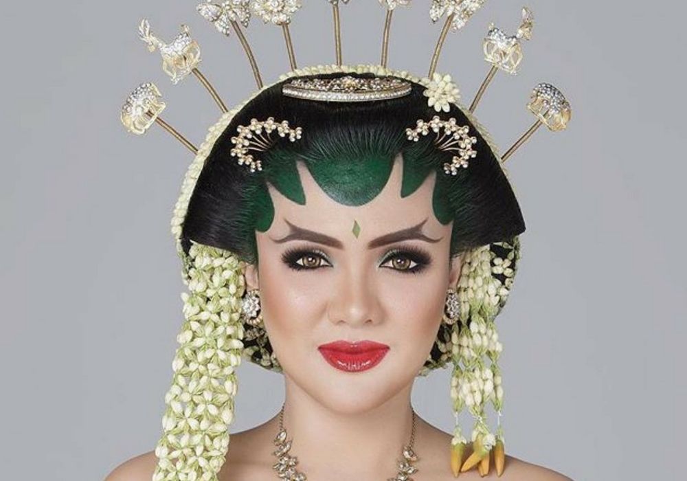 8 Inspirasi Makeup Pengantin Adat Jawa ala Artis