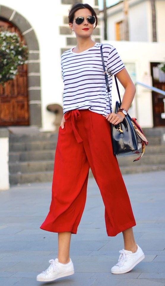 5 Tips Tampil Trendi dengan Celana Merah