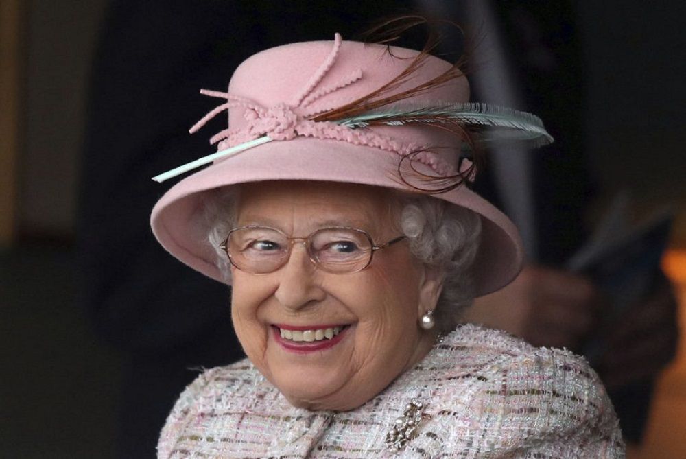 5 Fakta Tentang Ratu Elizabeth yang Miliki Gerai McDonald's di Luar London