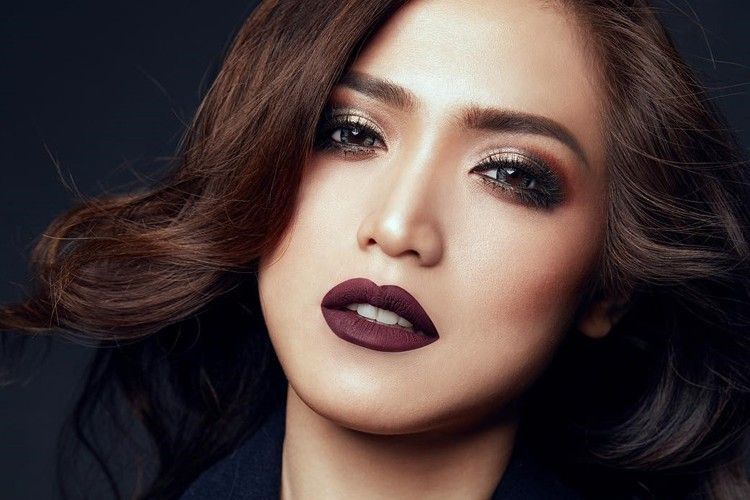 'Imut' dan 'Gemes', Ini Koleksi Lipstik Terbaru Jessica Iskandar