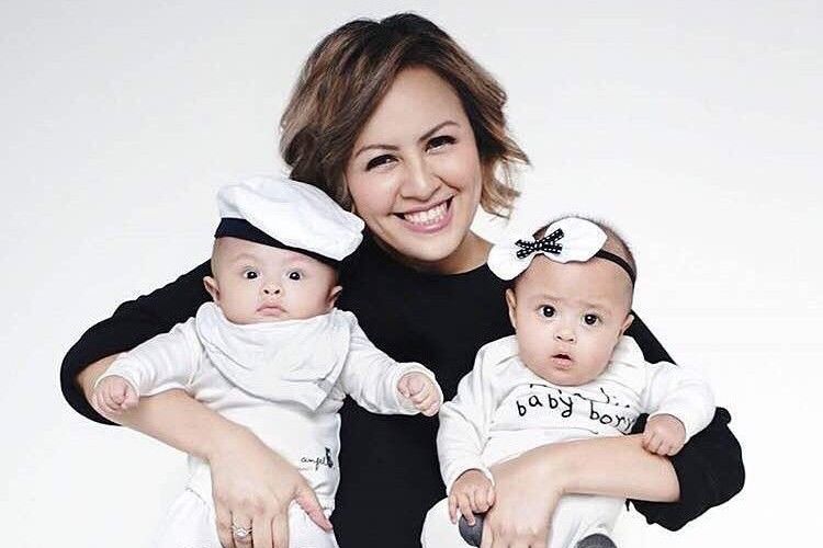 Suka Duka Mengurus Anak Kembar Ala Cynthia Lamusu dan Surya Saputra