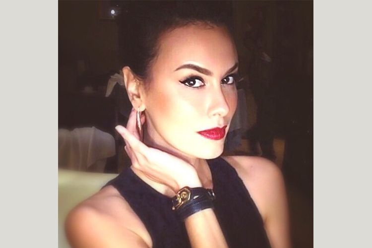  7 Makeup Menawan Sophia Latjuba yang Bikin Pangling