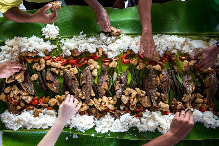 I Don t Unik Poet Yuk Ketahui Kultur Makan Siang Unik di Seluruh Dunia