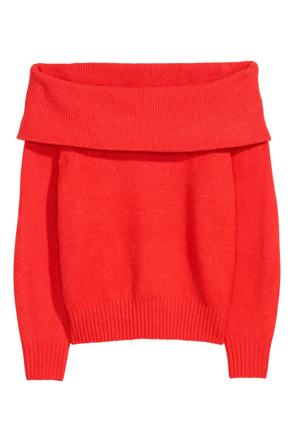 #PopbelaOOTD: Sambut Imlek dengan Sweter Merah yang Bold