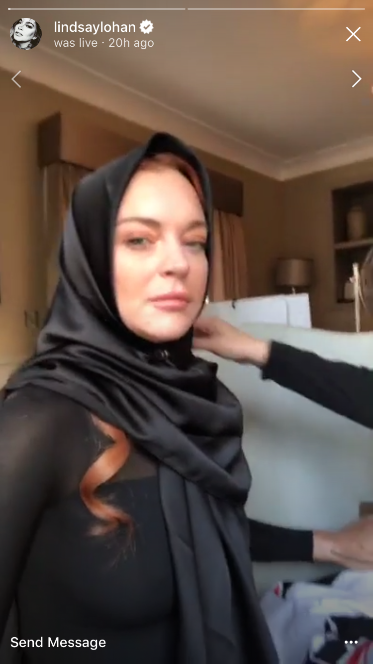 Lindsay Lohan berhijab 3