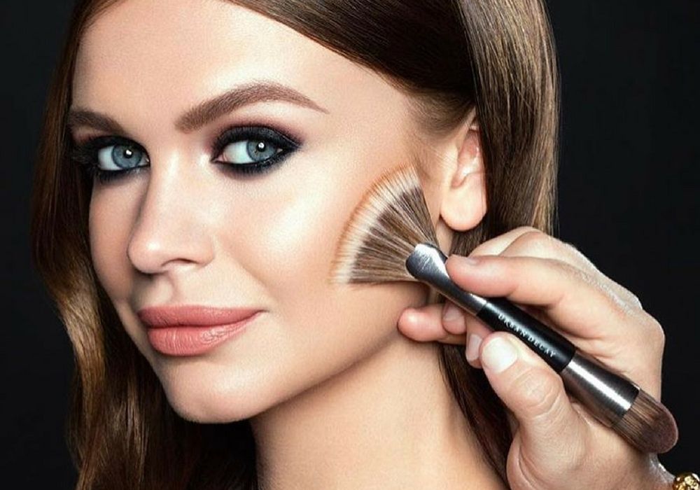 7 Tips Makeup No Makeup Look yang Mudah dan Nggak Ribet