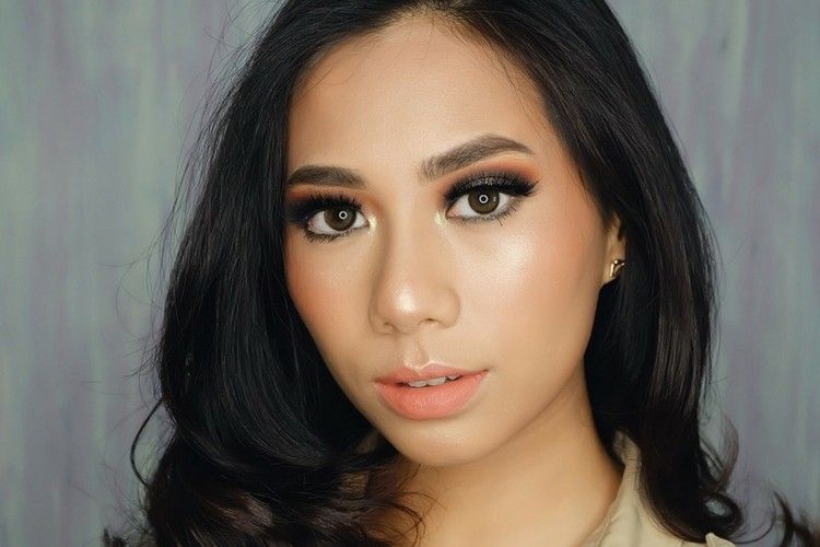 Inspirasi Eye Makeup Cantik a la Abel Cantika untuk Pesta