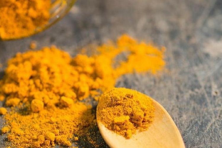 7 Bahan Alami yang Dapat Menghilangkan Bekas Jerawat