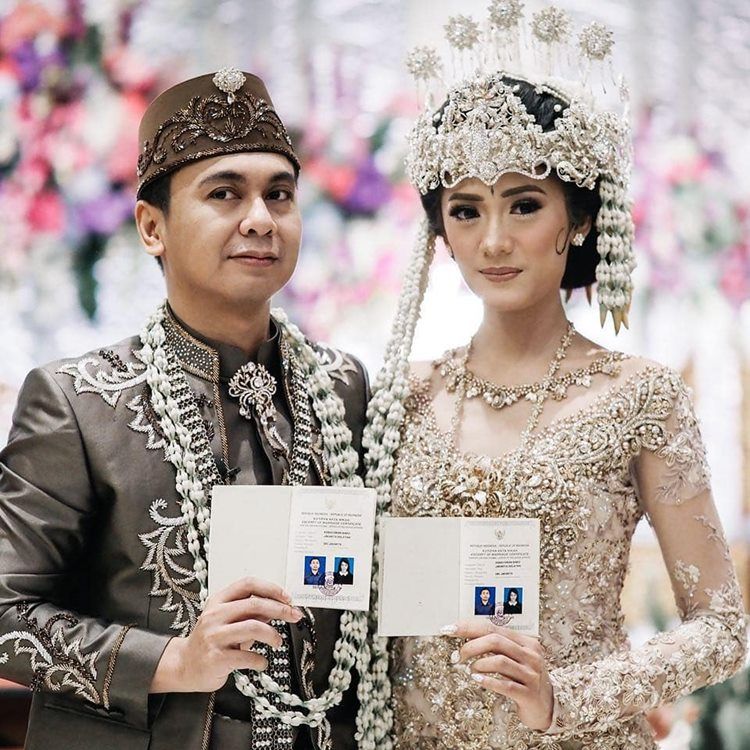 Simak Perjalanan Cinta 5 Youtuber Indonesia Ini, Yuk!