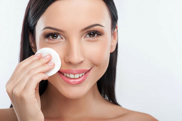 7 Tips Makeup untuk Kamu yang Memiliki Kulit Kering