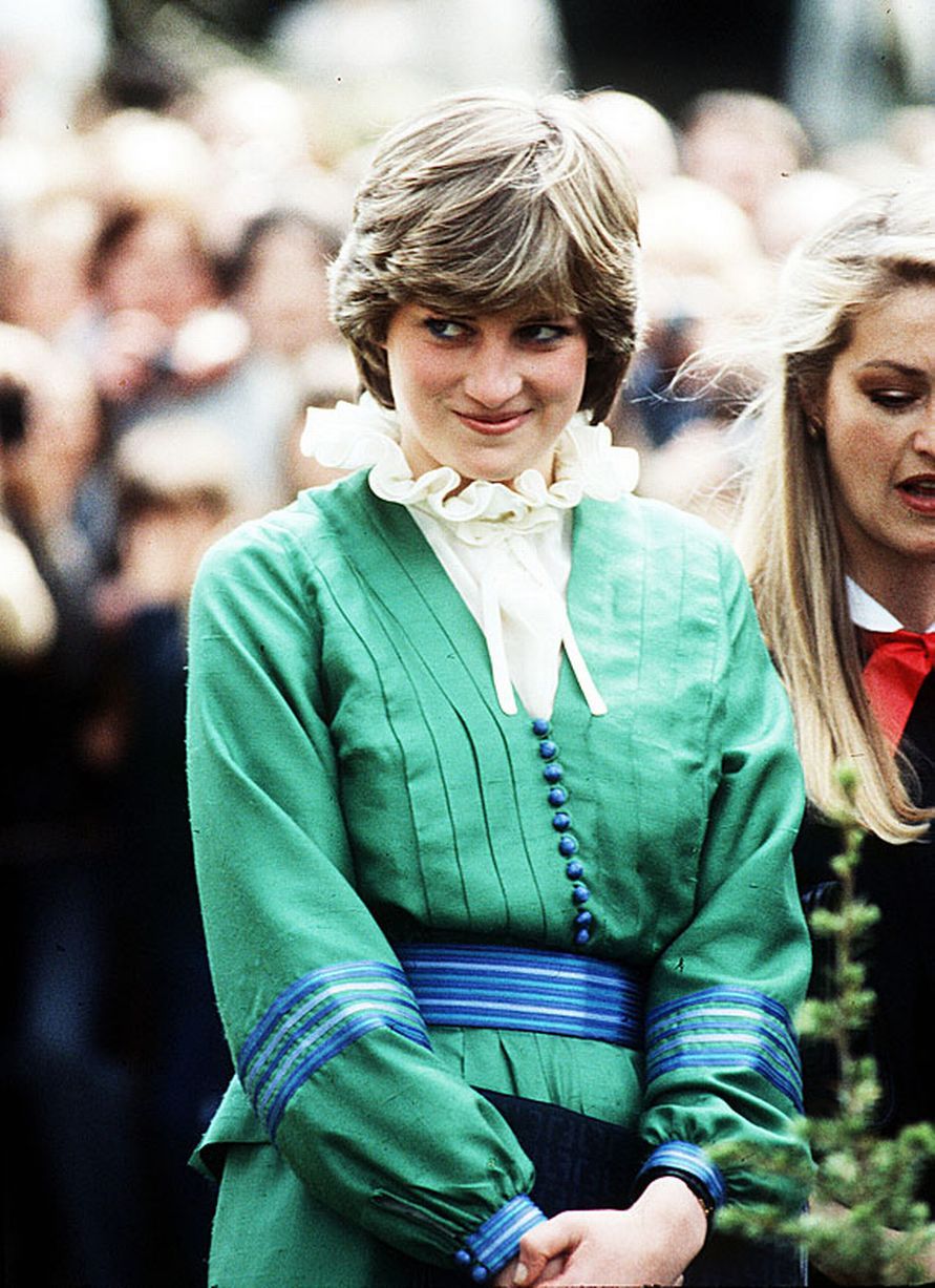 in-memory-of-diana-princess-of-wales-who-was-killed-in-an-automobile-accident-in-paris-france-on-4f5fb6a66419ccf292db7618355439ab.jpg