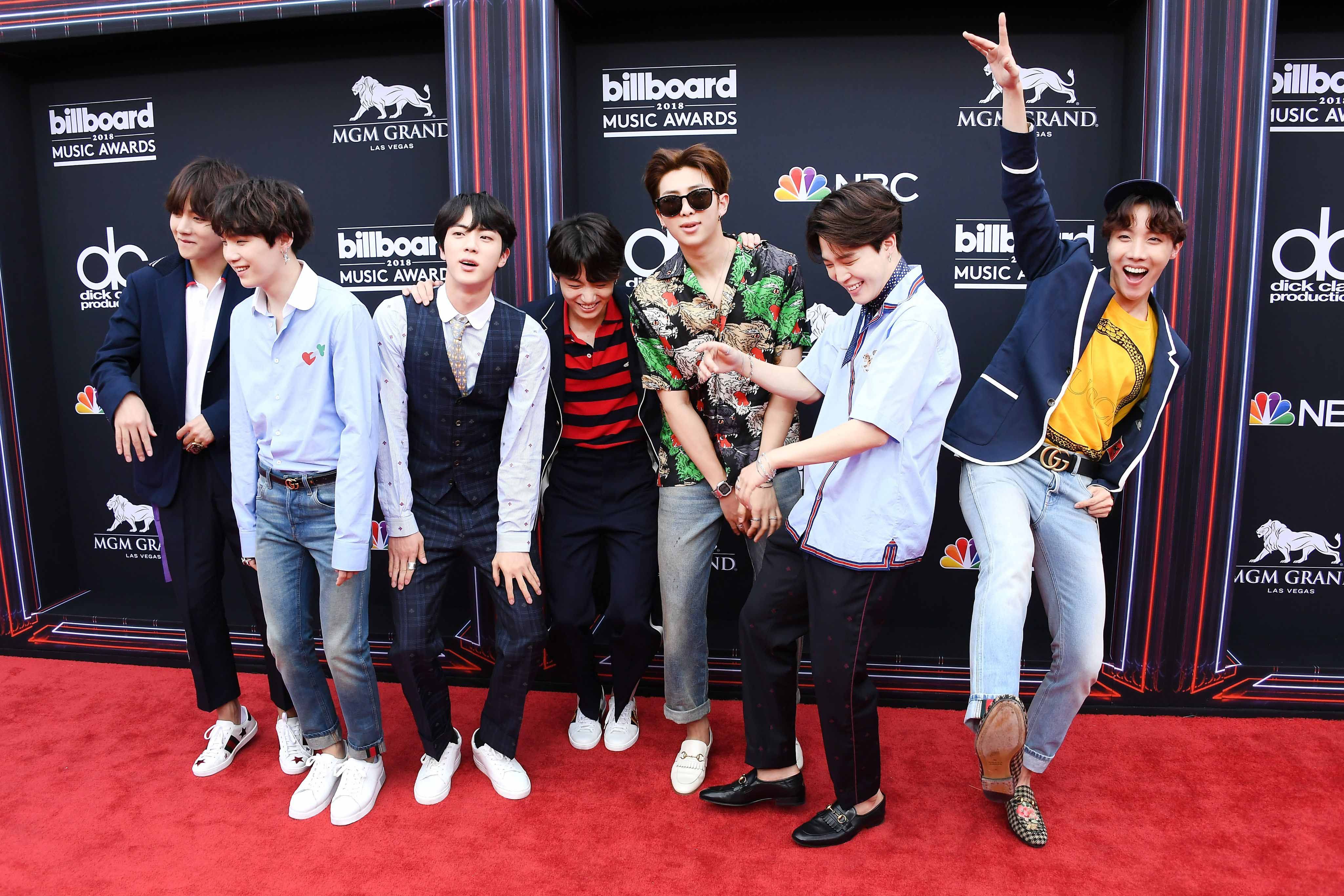 Aksi BTS di Karpet Merah Billboard Music Awards!