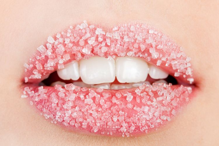 Ingin Memakai Lipstik Gelap? Ini 7 Tips yang Wajib Kamu Ikuti!