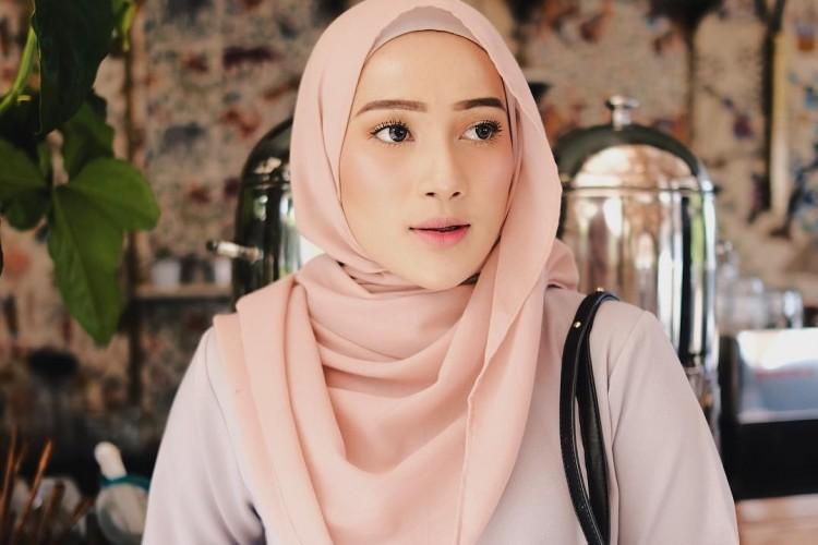 Cara Hijab Simple Pashmina