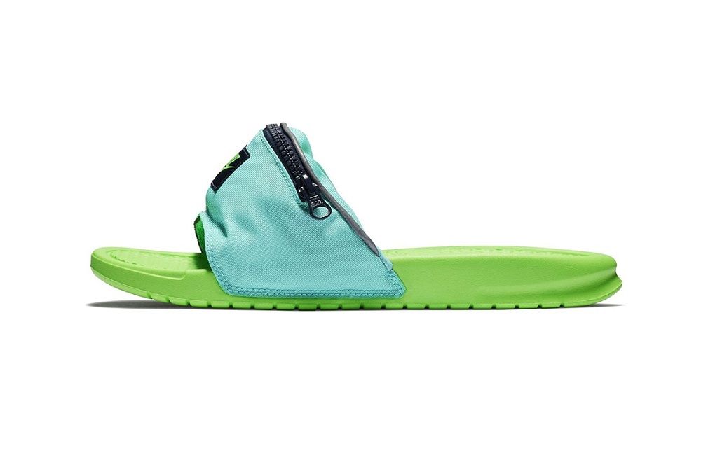 Bentuk Unik Sandal Nike ‘Fanny Pack’