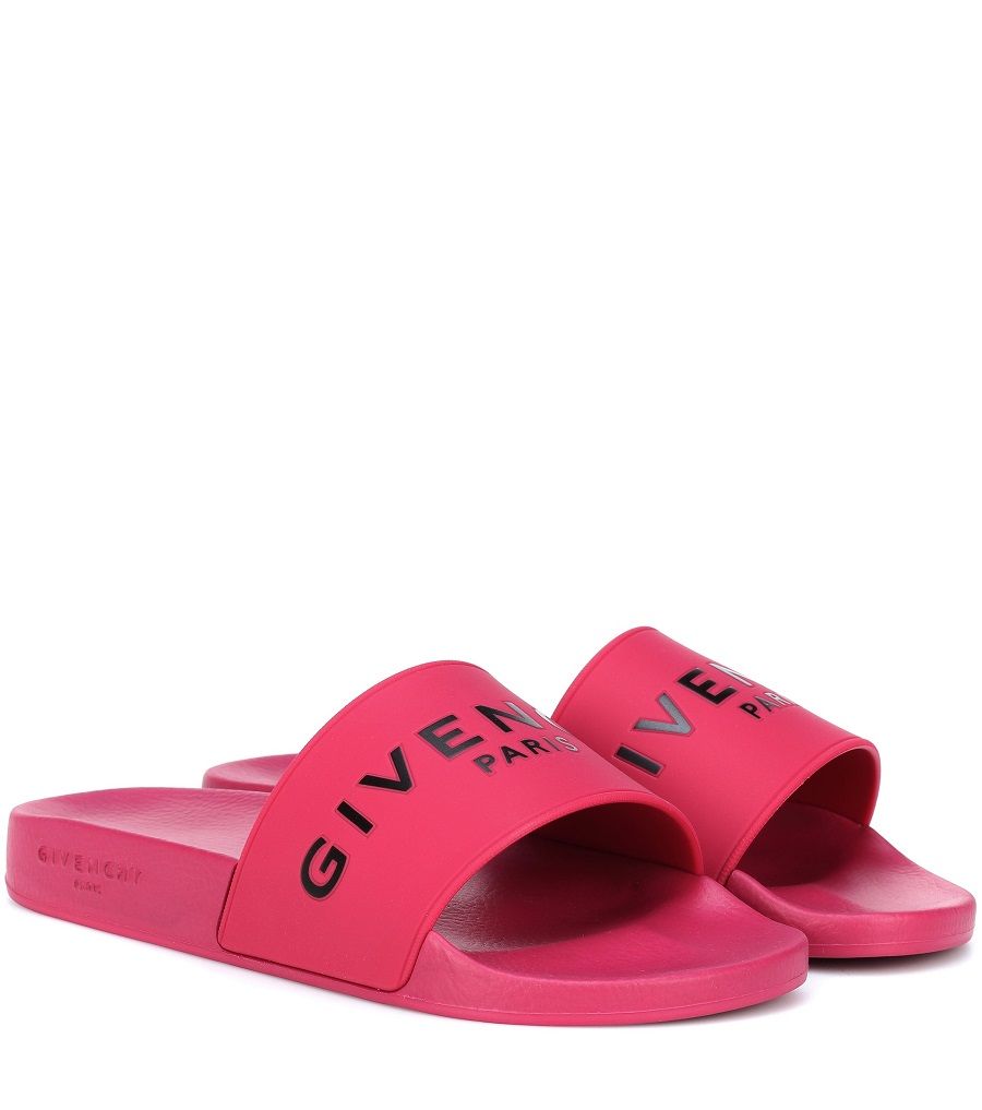 Cute! Trend Slide Sandal yang Hadir dengan Warna Pink