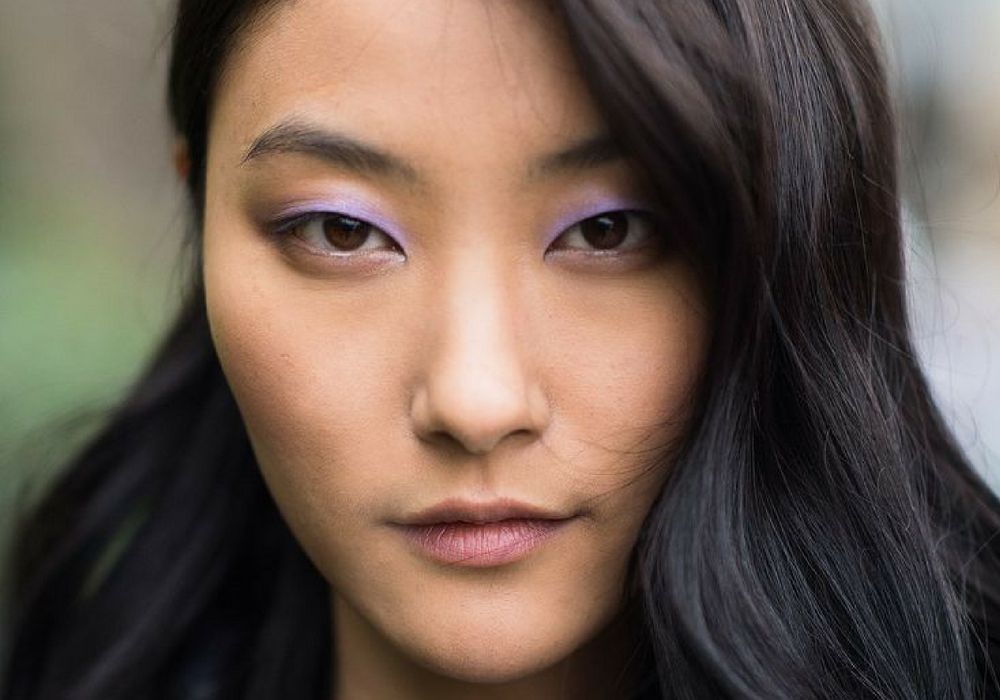 5 Tips Gunakan Tren Warna Lilac sebagai Makeup yang Simpel