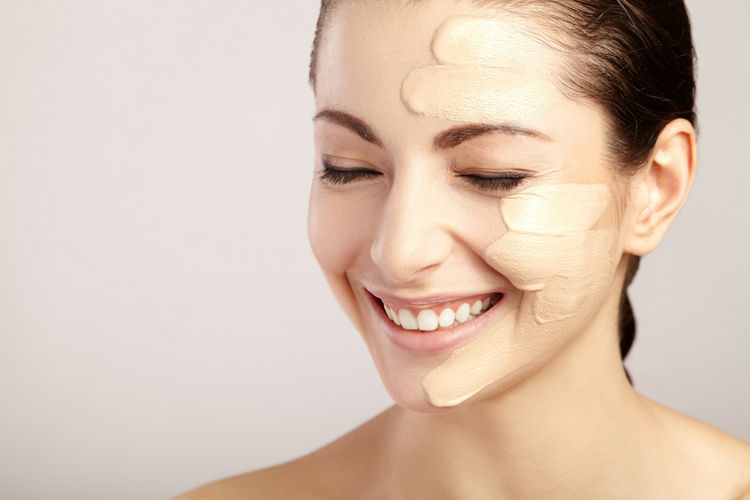 Ini 5 Tips Makeup yang Dapat Menyamarkan Kemerahan pada Wajah