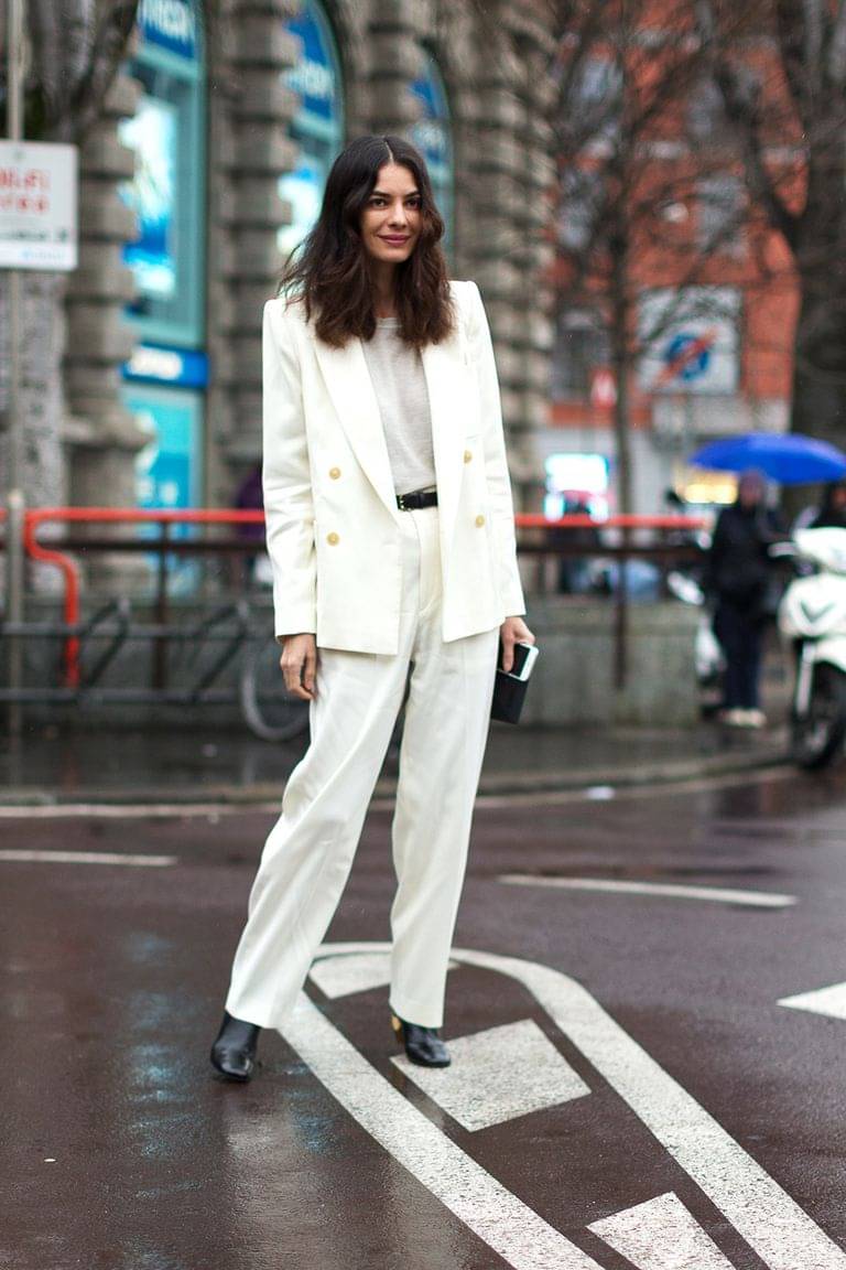 hbz-the-list-all-white-now-street-style-diego-01-55dc10bb93a2e8323ef1762d44e93c48.jpg