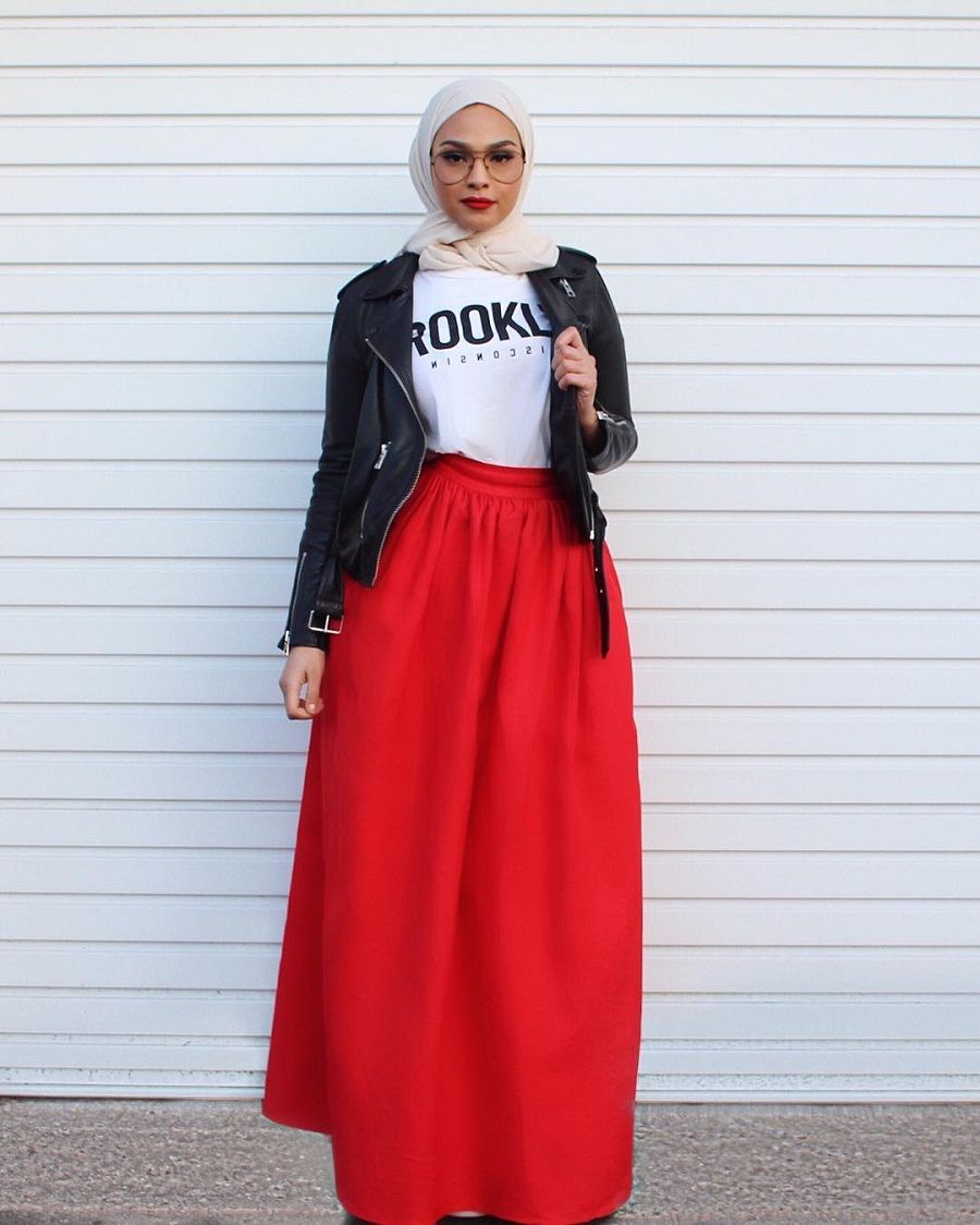 5 Cara Tampil Sekeren Manal Jalil, Hijab Blogger Asal Kanada