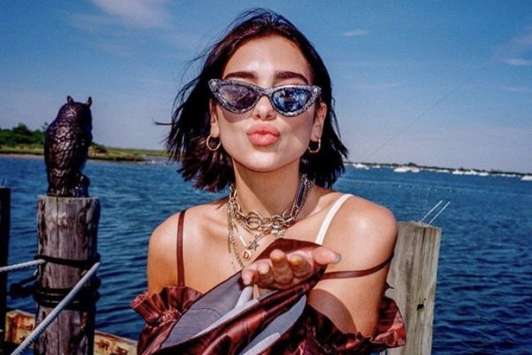 The Best Necklace to Layer Your Summer 