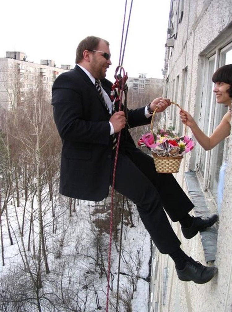 13 Foto Aneh Saat Pernikahan Ini Bikin Kamu Geleng-Geleng Kepala