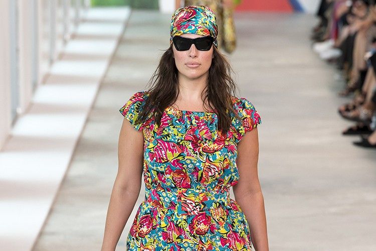 Ini Trend Baju untuk Tubuh Plus-Size dari New York Fashion Week