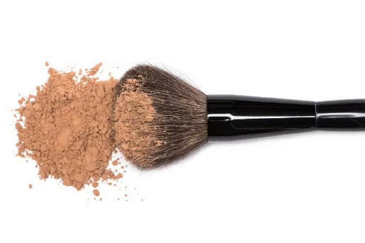 Untuk Kamu Pemilik Kulit Kering, Ini 7 Tips Makeup yang Bisa Dicoba