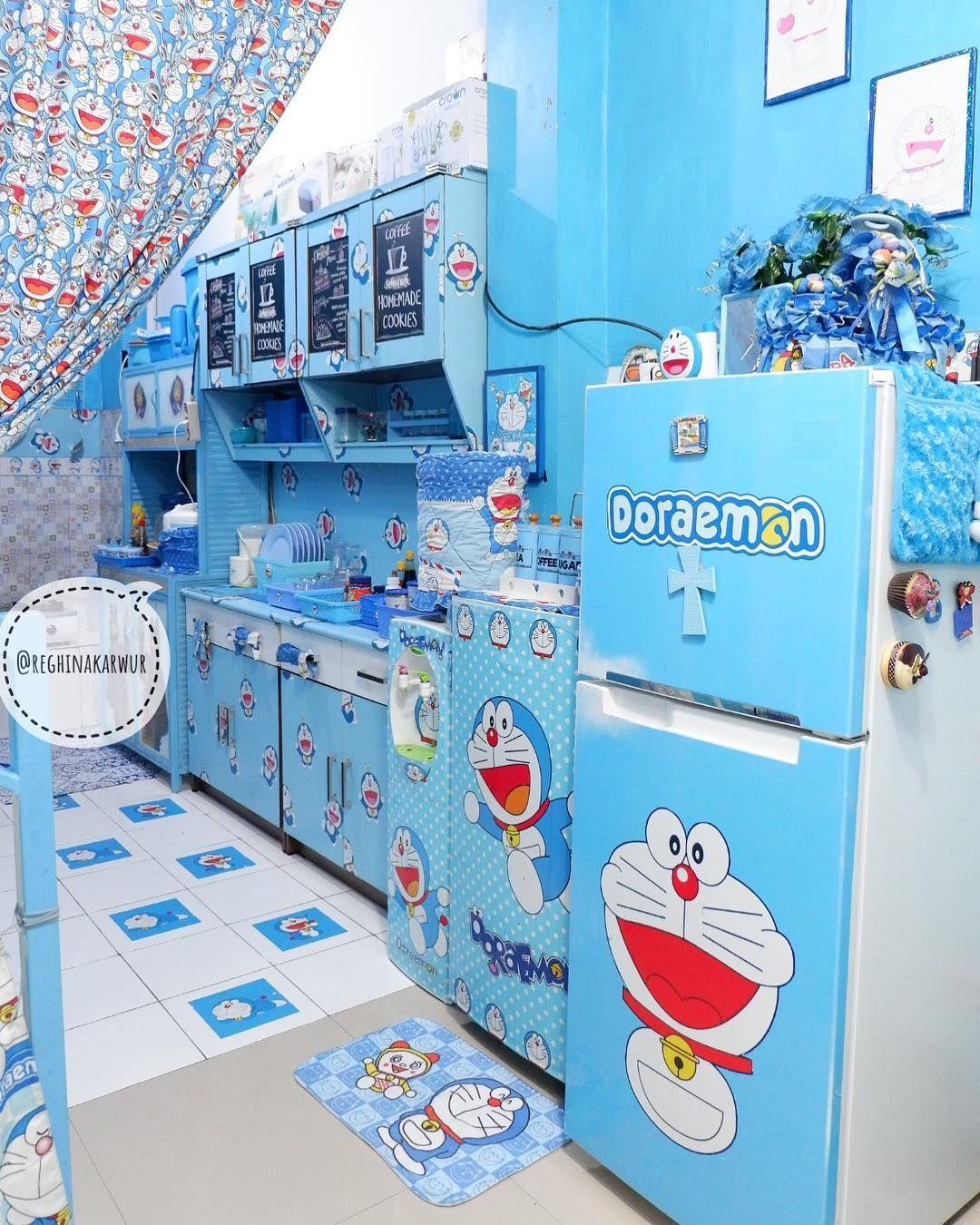 Penggila Doraemon Rumah di Sulawesi Ini Penuh Pernak 