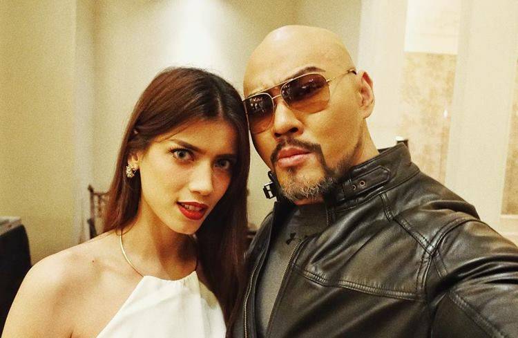 6 Fakta Tentang Sabrina Chairunnisa Tunangan Deddy Corbuzier<script async src=