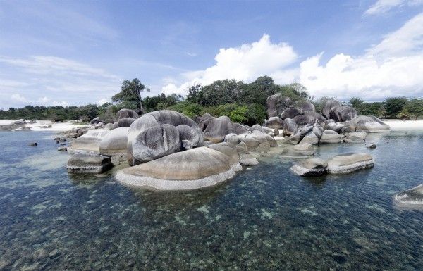 7 Pantai Terbaik di Indonesia